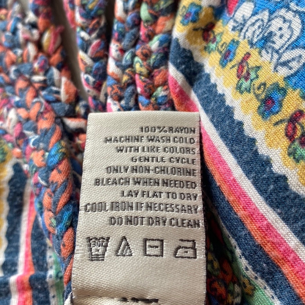 Patterned Tank Top - Picture 4 of 5